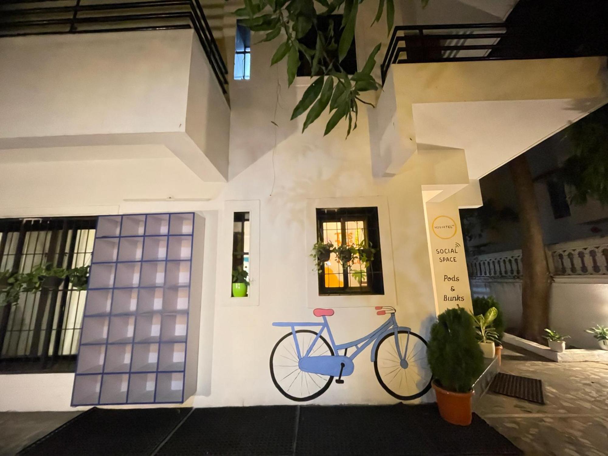 Hoshtel99 - Lux - Stay, Cowork And Cafe - Luxurious Bungalow Пуне Екстер'єр фото