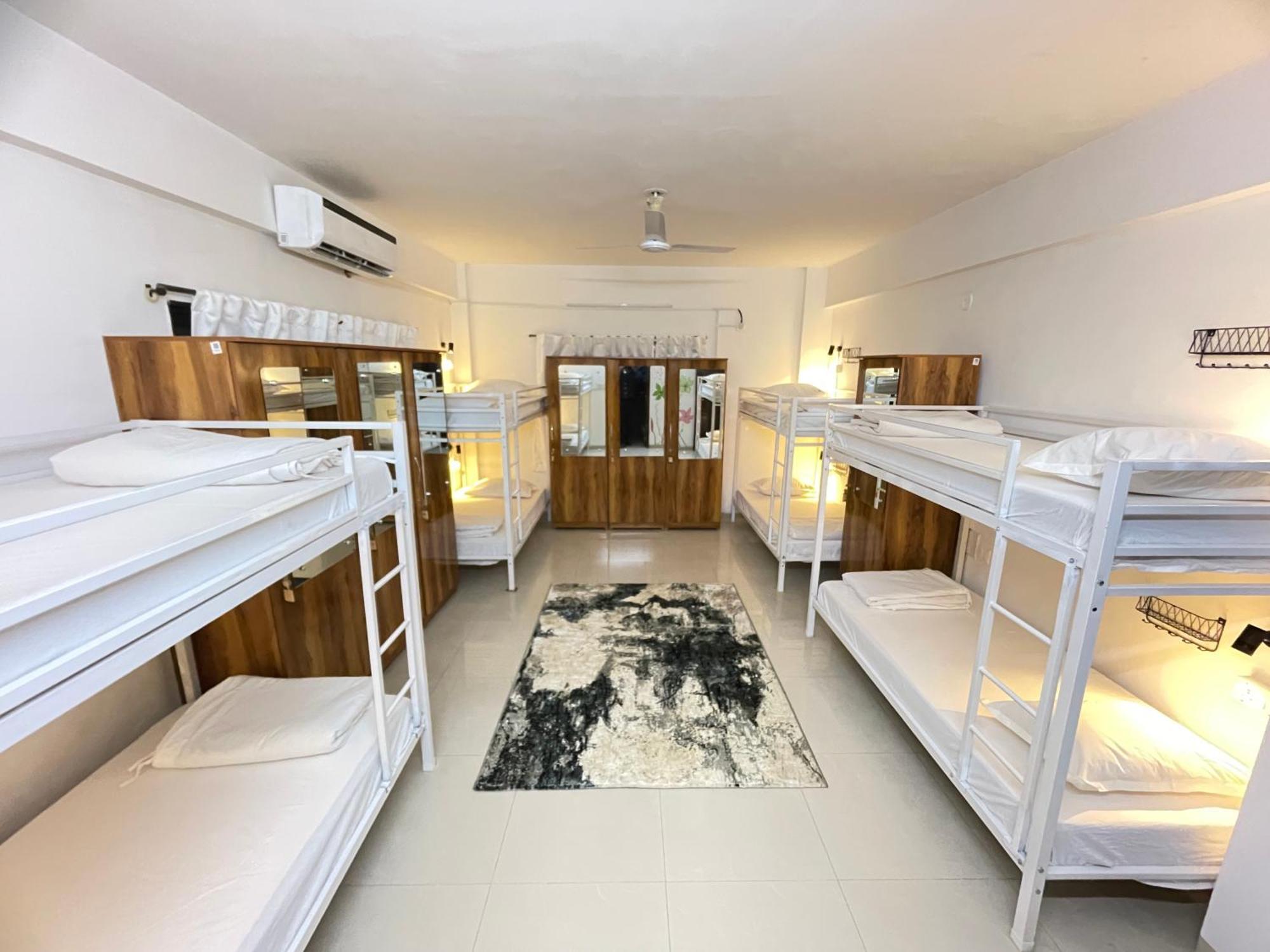 Hoshtel99 - Lux - Stay, Cowork And Cafe - Luxurious Bungalow Пуне Екстер'єр фото