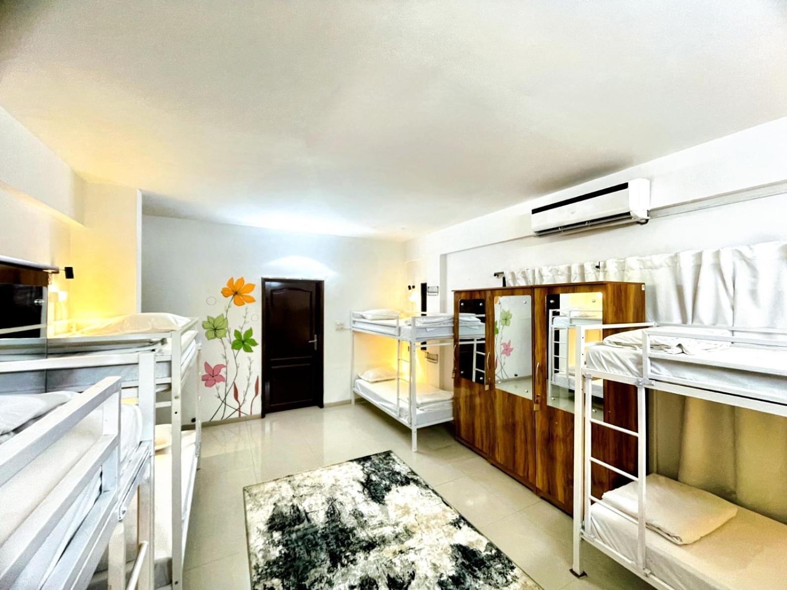 Hoshtel99 - Lux - Stay, Cowork And Cafe - Luxurious Bungalow Пуне Екстер'єр фото