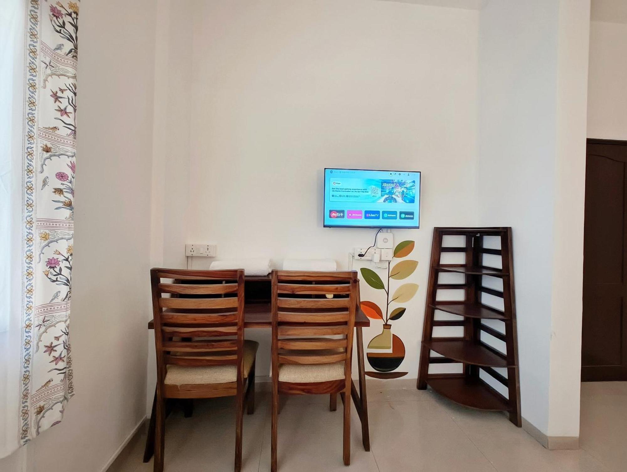 Hoshtel99 - Lux - Stay, Cowork And Cafe - Luxurious Bungalow Пуне Екстер'єр фото